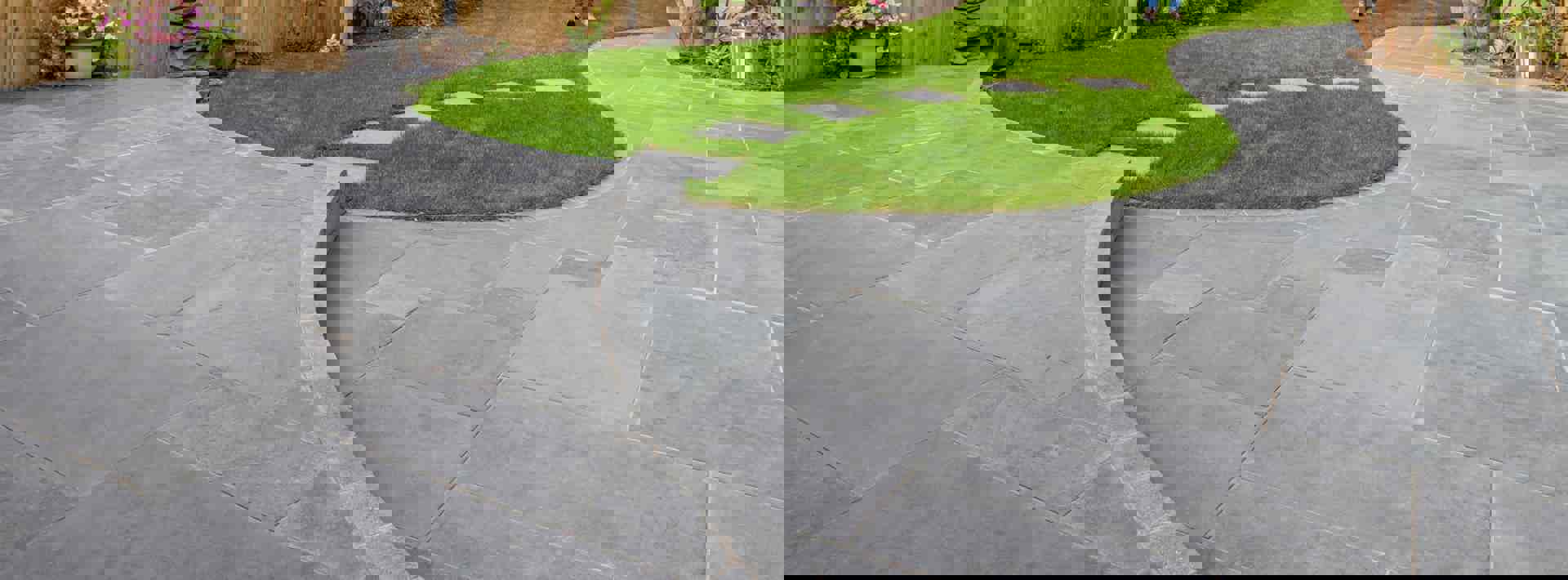 How to Lay Stepping Stones Hero Image