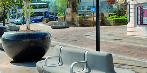 Giove Planters, Bradford