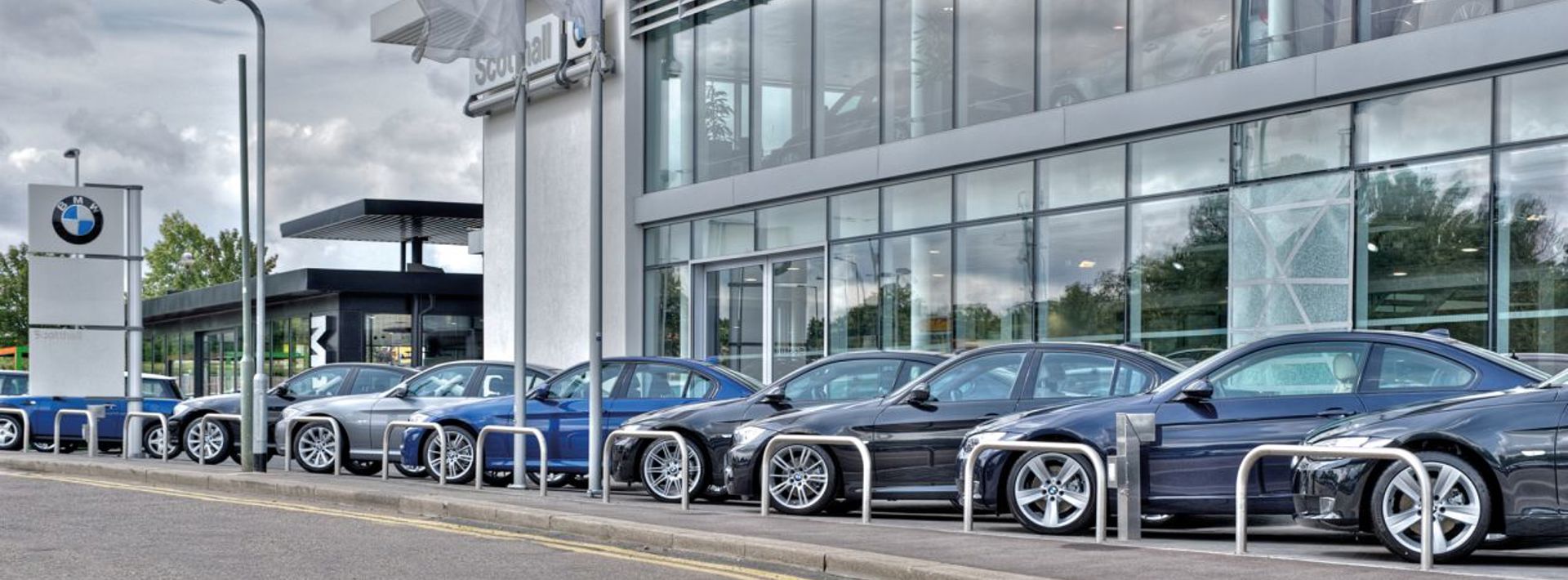 BMW/Mini Showroom, Borehamwood Case Study Hero Image