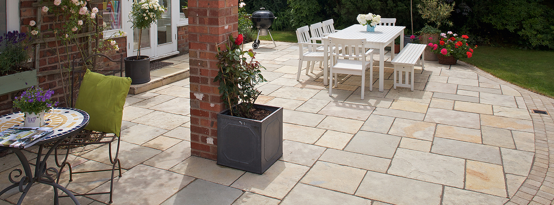 Designing a Patio: 10 Tips to Create the Perfect Space Hero Image