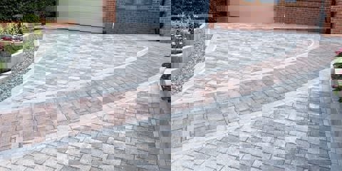 Marshalls Driveline Nova on a driveway