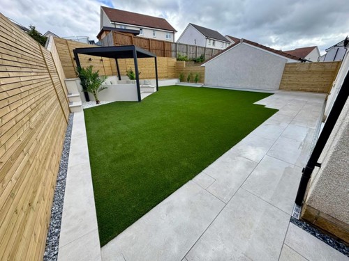 Ardara porcelain paving installed by Marshalls Accredited Network