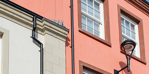 Window surrounds made from cast stone