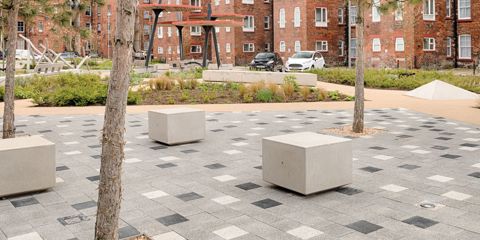 Metrolinia modular concrete seating units