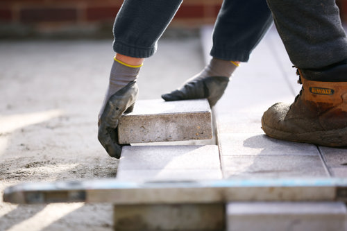 Marshalls Accredited Member installing driveway block paving